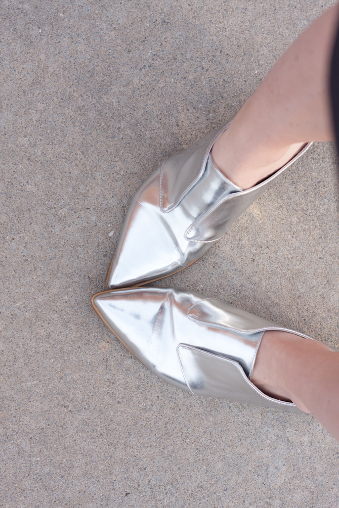 Forever 21 Silver Pointed toe oxfords
