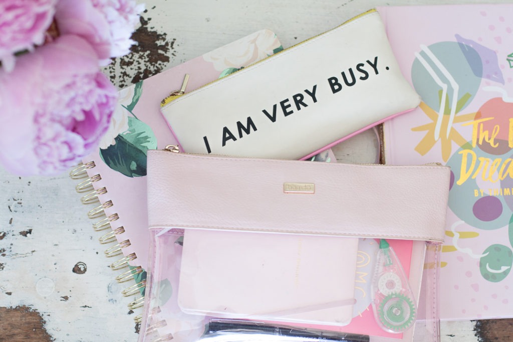 How to Be Less Scatterbrained: 5 Easy Ways featured by top Nashville lifestyle blogger, Pearls and Twirls