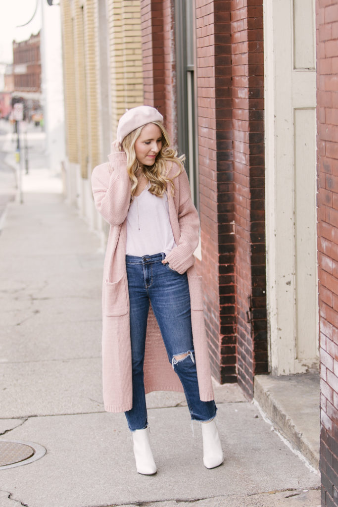 How to Wear a Pink Beret