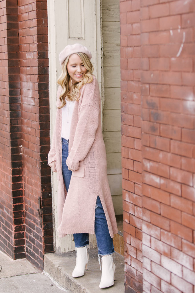 How to Wear a Pink Beret